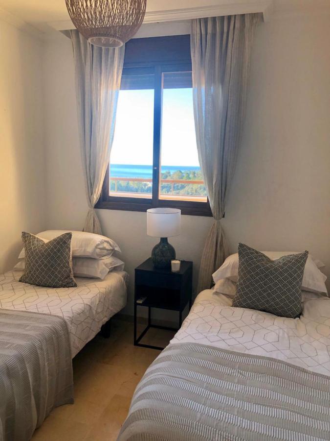 Апартаменты Luxurious Duplex Penthouse With Golf And Sea Views Бенальмадена Экстерьер фото