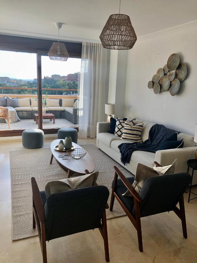 Апартаменты Luxurious Duplex Penthouse With Golf And Sea Views Бенальмадена Экстерьер фото